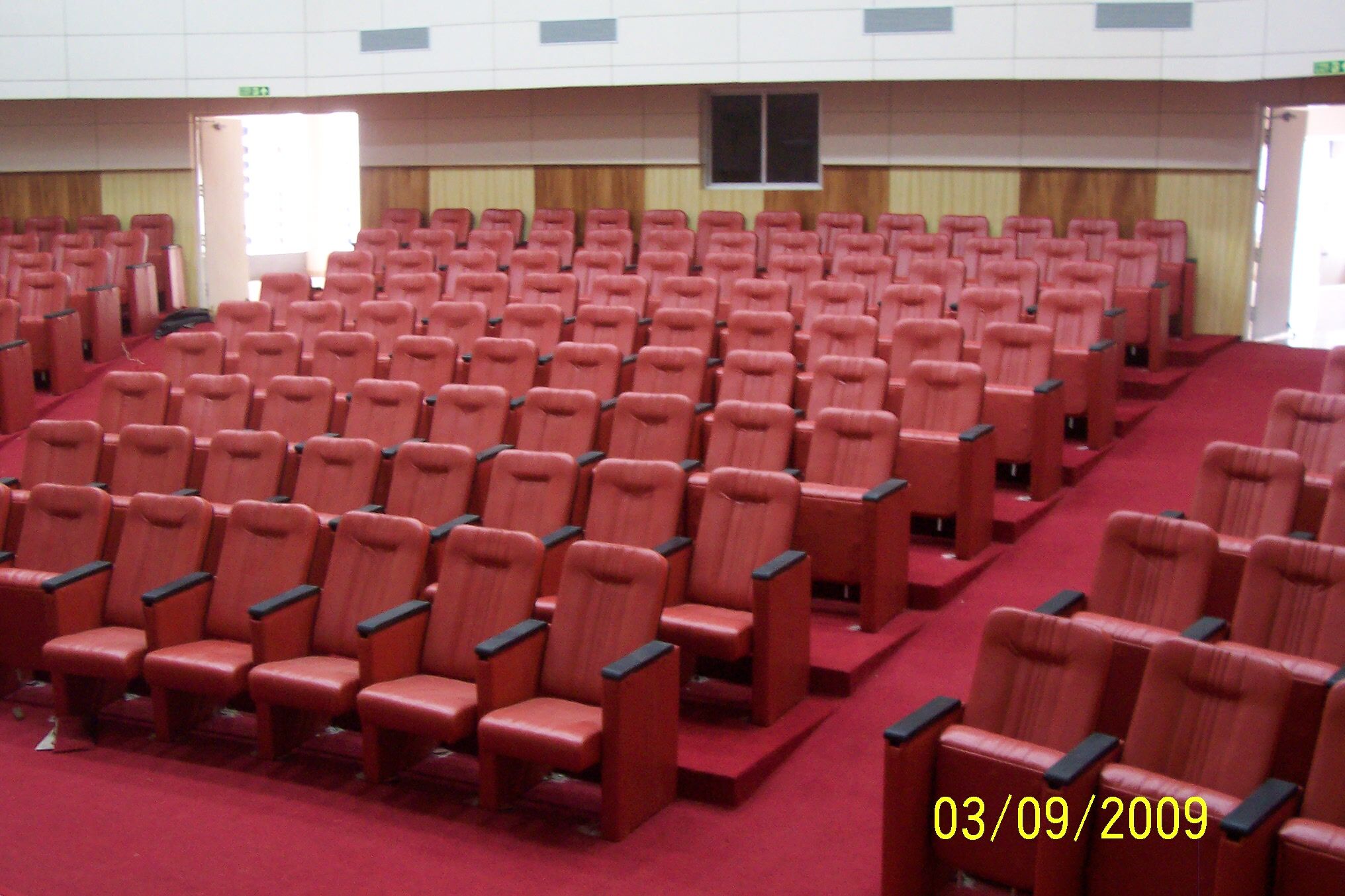 Leather Auditorium Chairs(1)